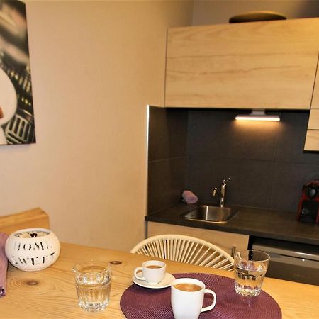 אתונה Aiolos Apartments Ermou 64 2Nd Floor Suites מראה חיצוני תמונה