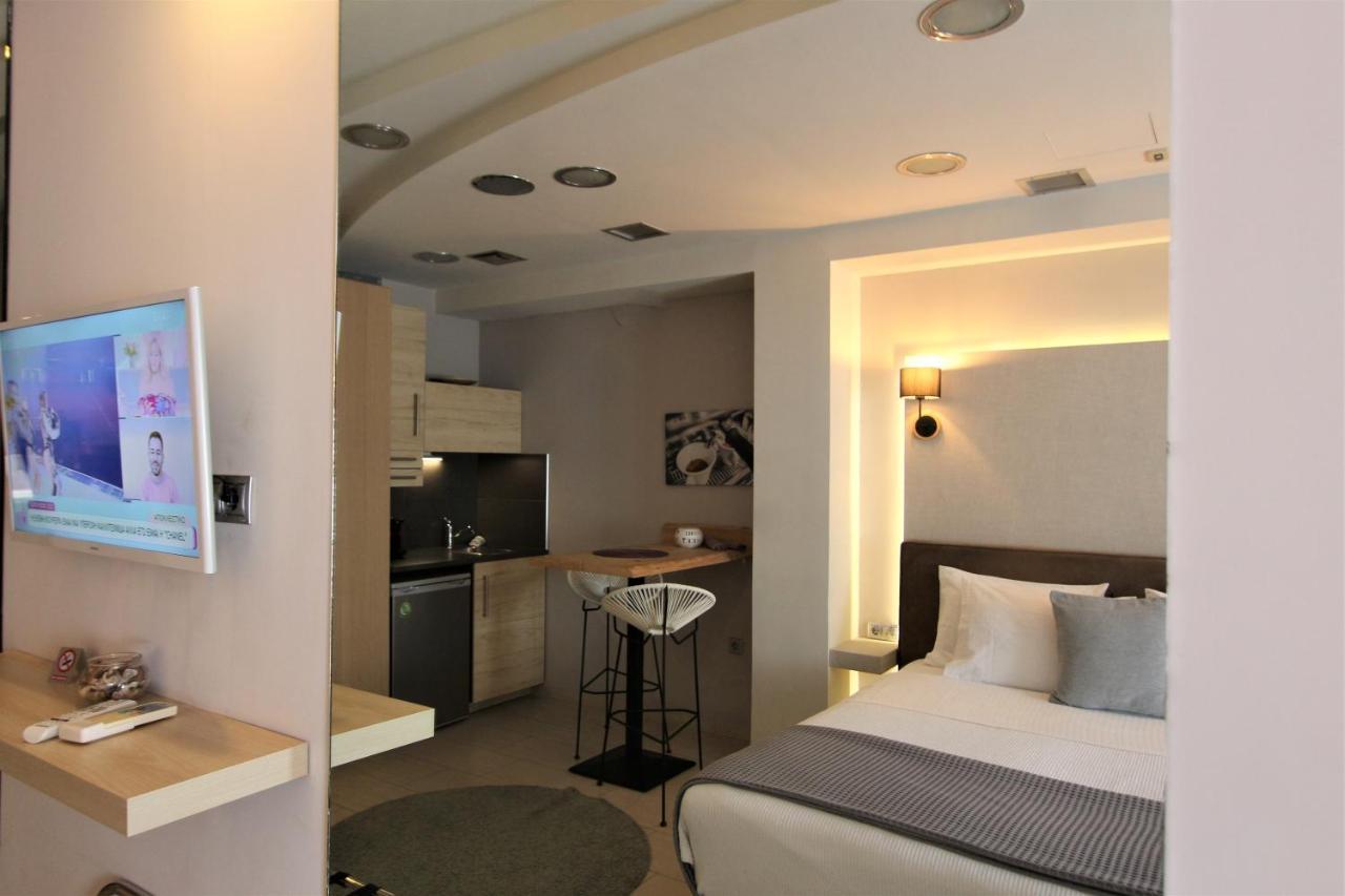 אתונה Aiolos Apartments Ermou 64 2Nd Floor Suites מראה חיצוני תמונה