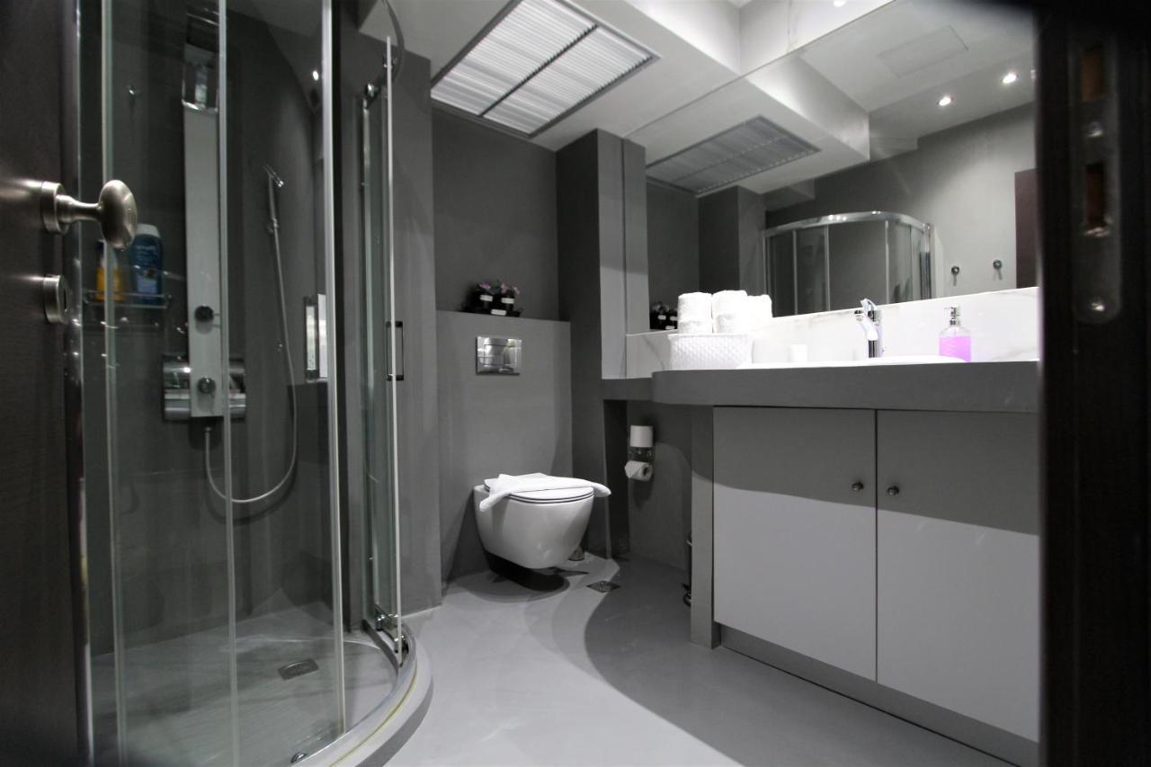 אתונה Aiolos Apartments Ermou 64 2Nd Floor Suites מראה חיצוני תמונה