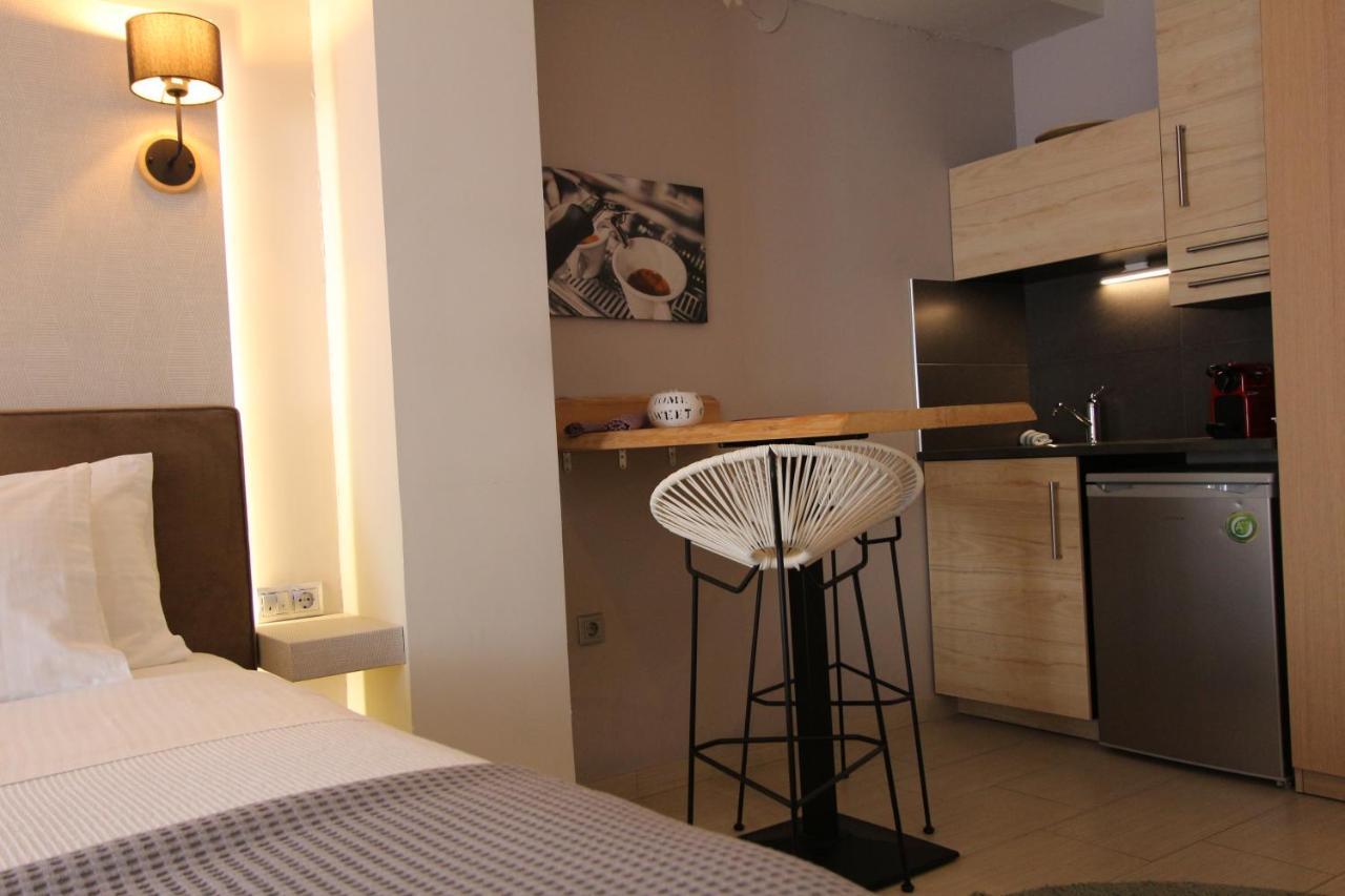 אתונה Aiolos Apartments Ermou 64 2Nd Floor Suites מראה חיצוני תמונה