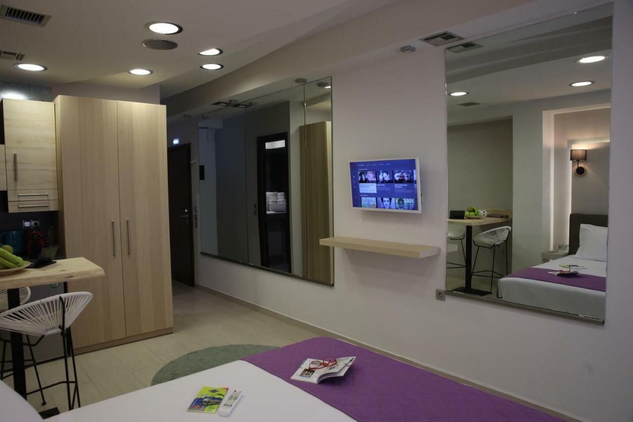 אתונה Aiolos Apartments Ermou 64 2Nd Floor Suites מראה חיצוני תמונה