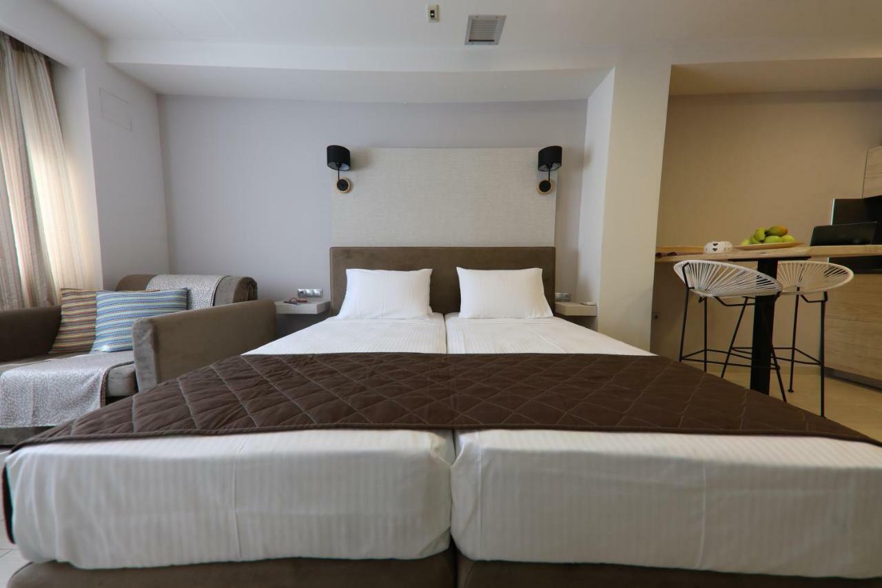 אתונה Aiolos Apartments Ermou 64 2Nd Floor Suites מראה חיצוני תמונה